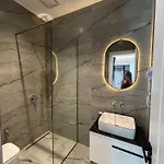 Gasthuis Mucenji 3*
