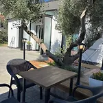 Mucenji Gasthuis 3*