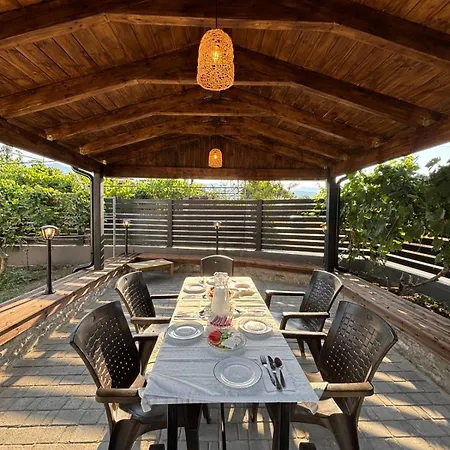 بيت ضيافة Mucenji Përmet