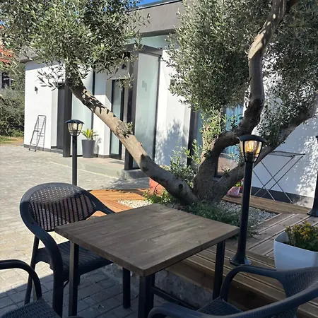 Mucenji بيت ضيافة 3*