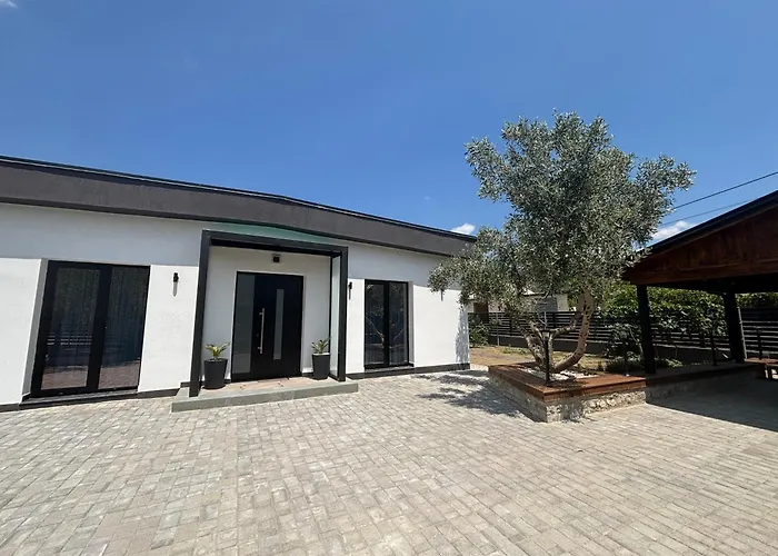 Mucenji Πανσιόν Πρεμετή